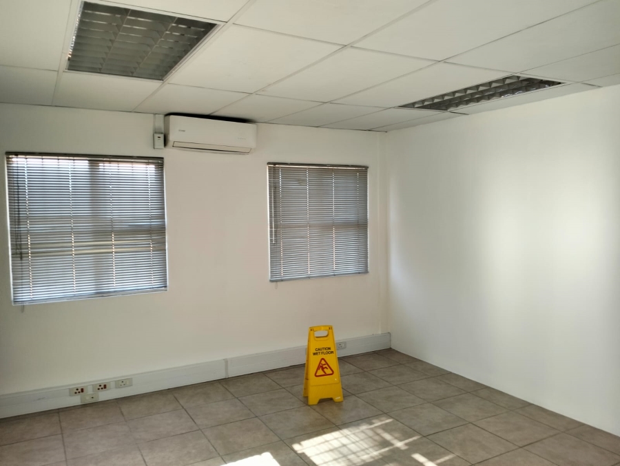 To Let commercial Property for Rent in Klipheuwel Western Cape
